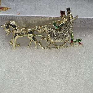 Vintage 1970's Gerrys Sleigh Ride Goldtone Brooch